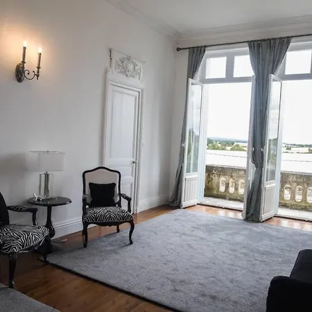 Chateau De Minargent * Aulnay (Charente-Maritime)