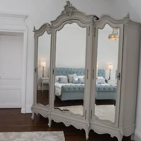 Chateau De Minargent オルネー