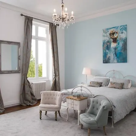 ベッド・アンド・ブレックファスト Chateau De Minargent オルネー