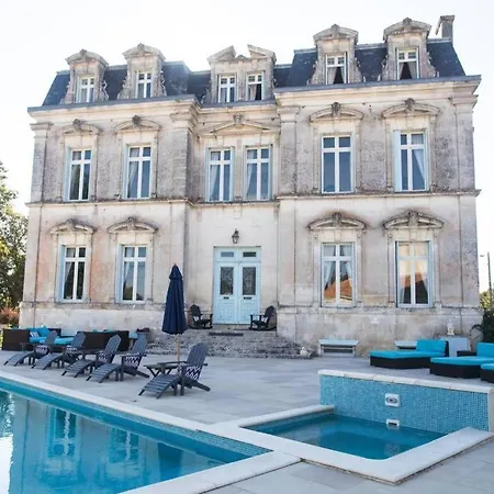 ベッド・アンド・ブレックファスト Chateau De Minargent