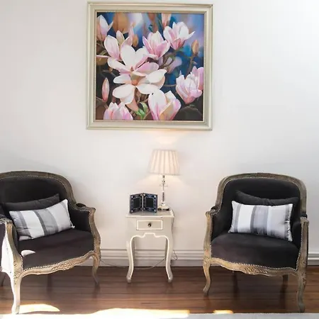 Chateau De Minargent Bed & Breakfast *