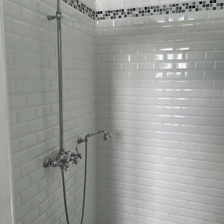 ベッド・アンド・ブレックファスト Chateau De Minargent