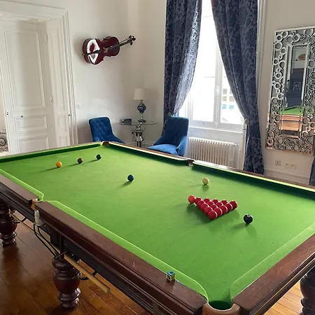 Chateau De Minargent * オルネー